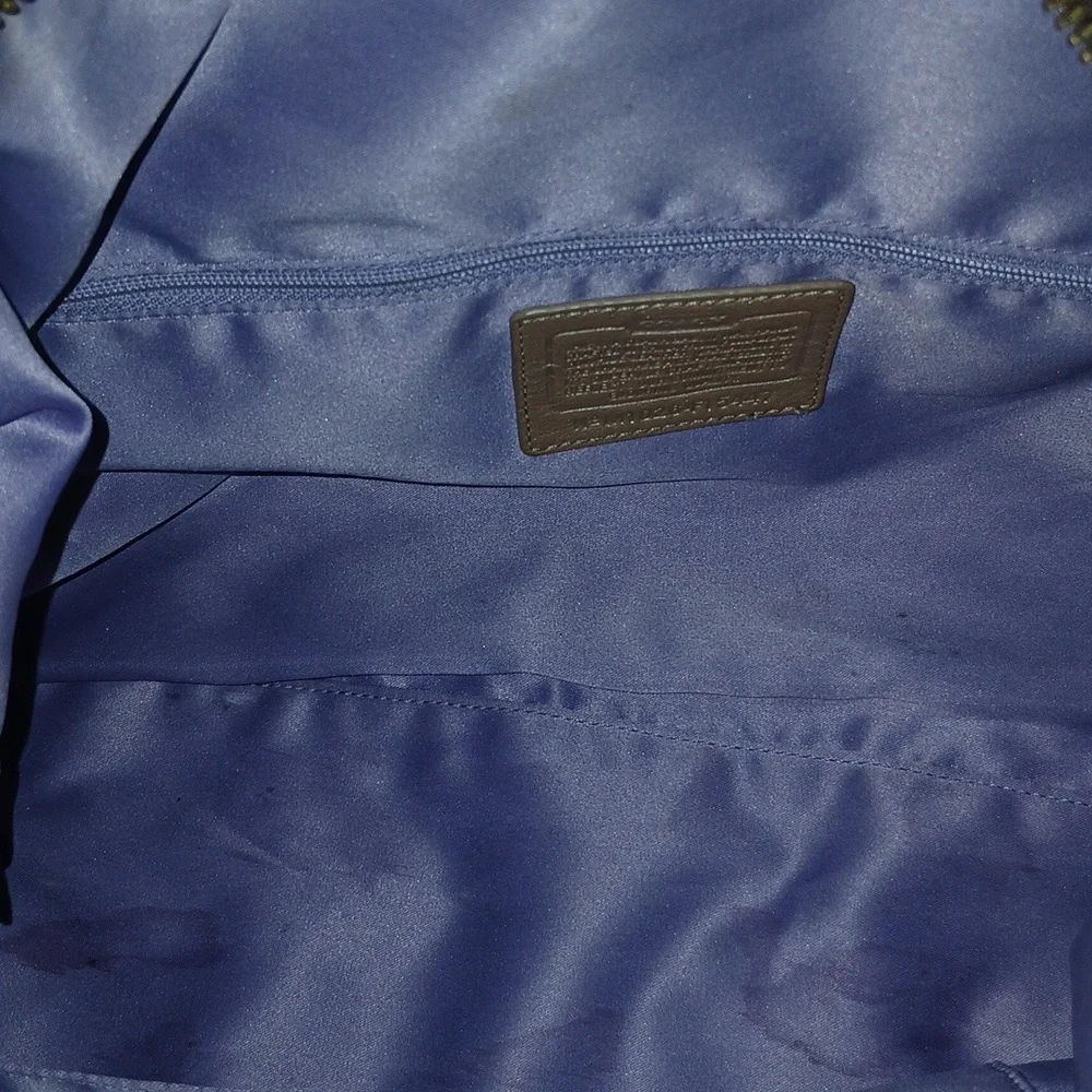 Coach - Picture 11 of 14